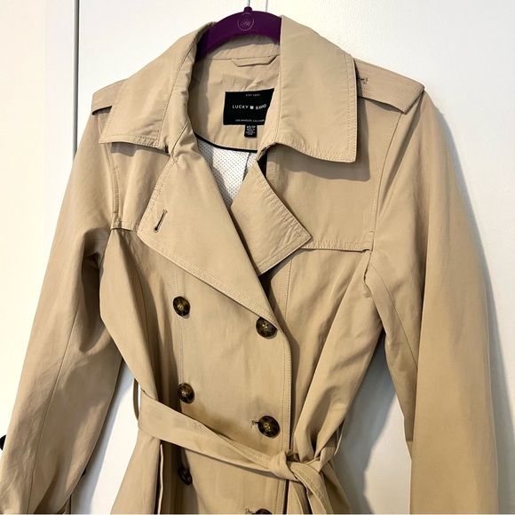 Women’s XS Classic Tan Trench Coat - Picture 3 of 8